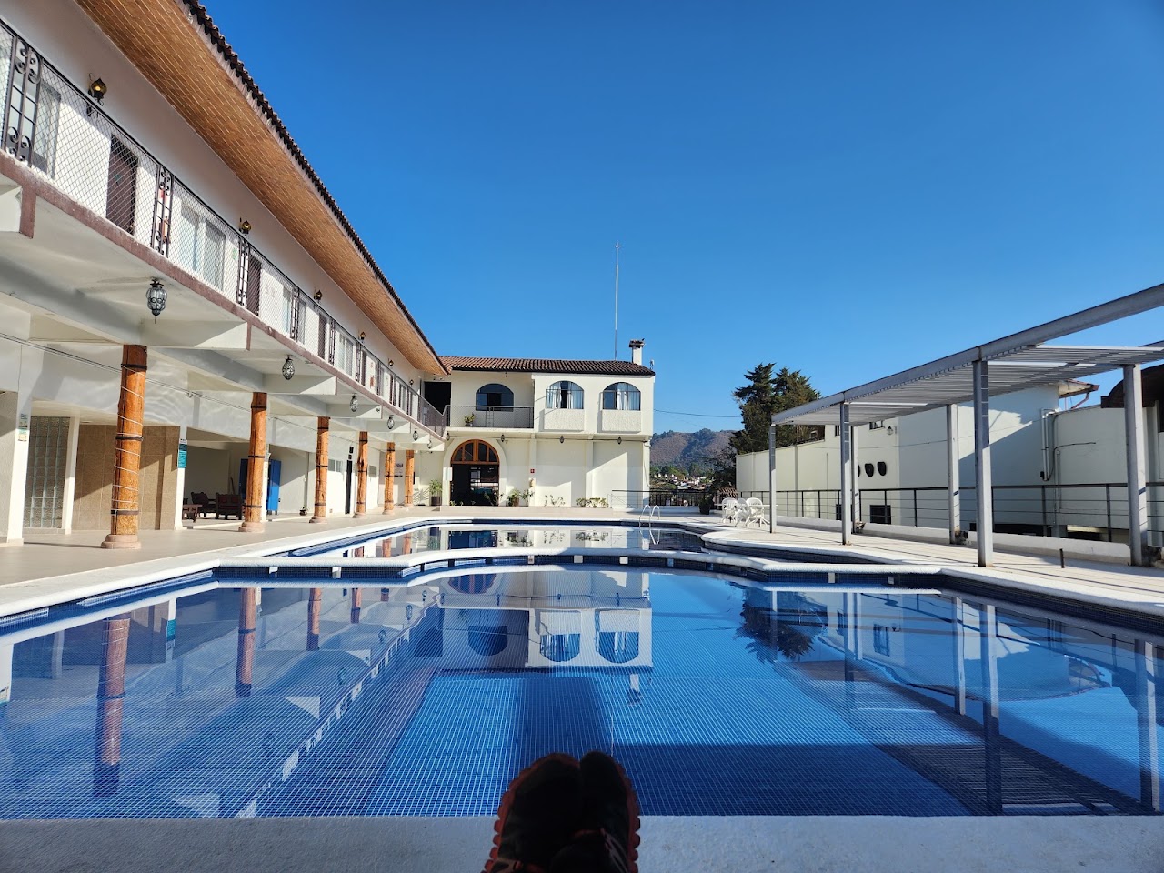 Hotel ISSEMYM Valle de Bravo