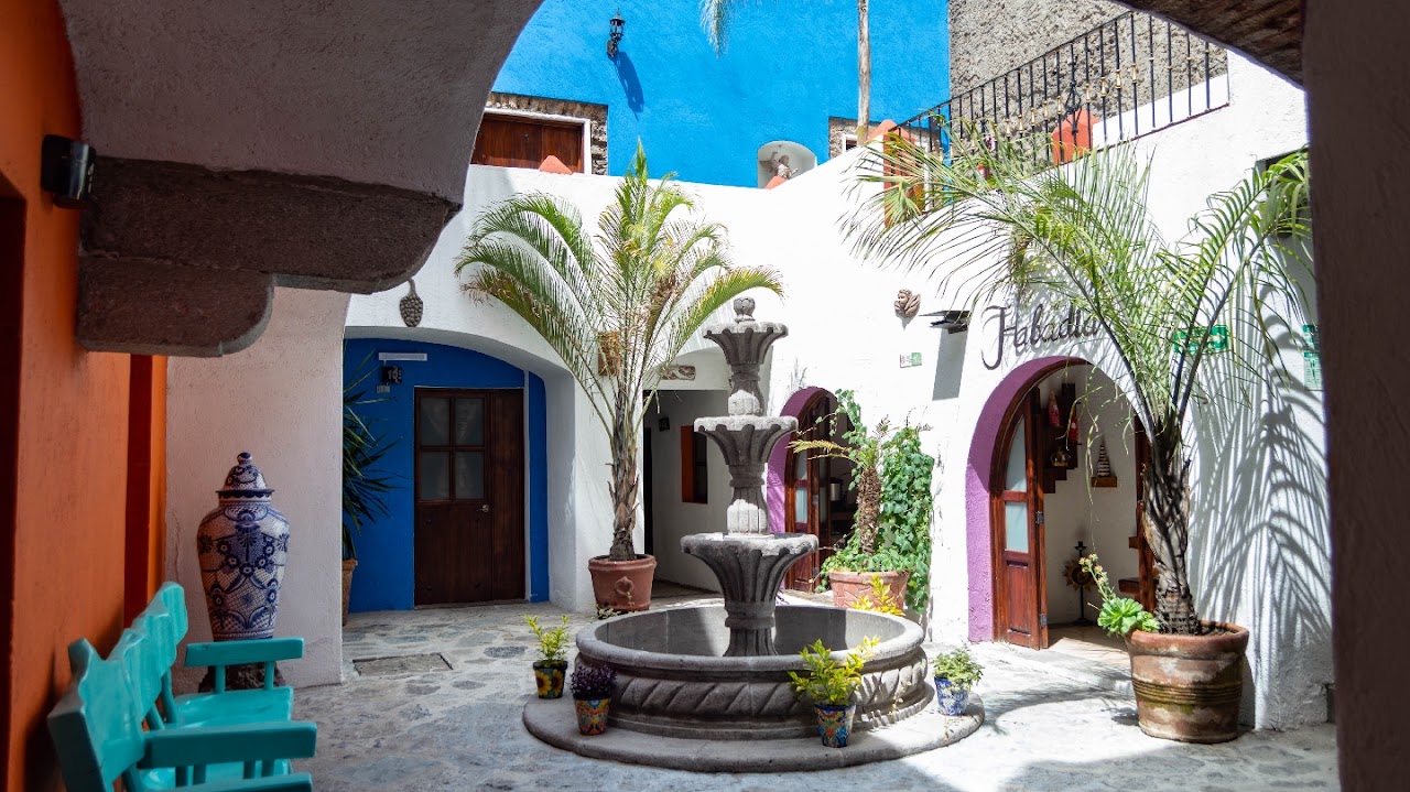 HOTEL BACANTES