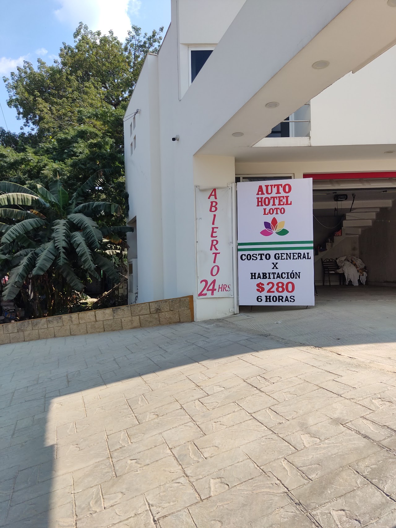 Auto Hotel Loto